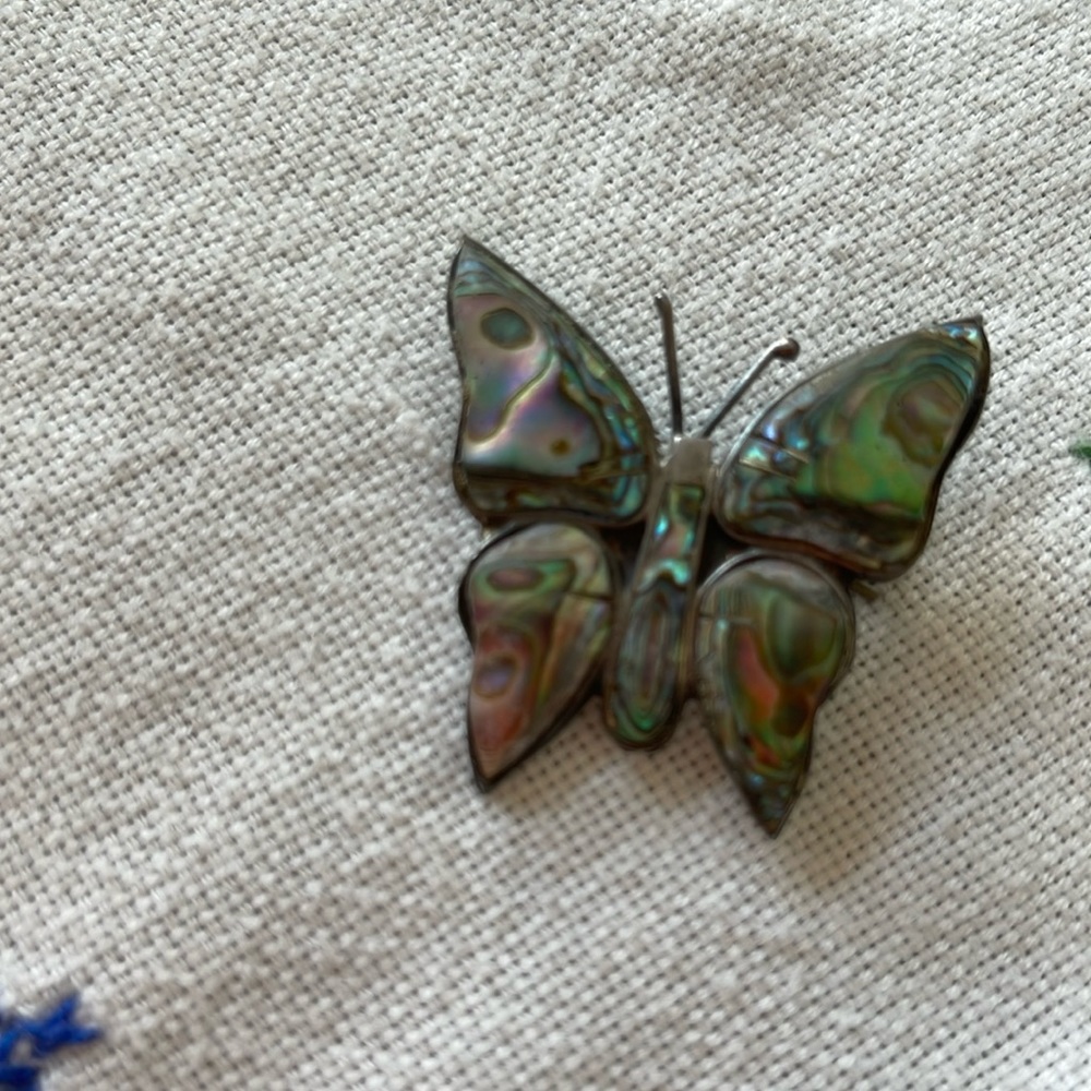 Vintage sterling silver brooch